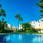 Apartamento Atico Con Terraza - A 600 Metros De Playa La Carihuela - Piscina - Parking Gratis -excelente Wifi