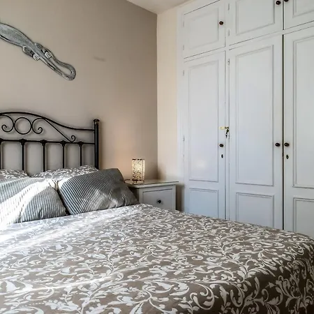 Apartmán Atico Con Terraza - A 600 Metros De Playa La Carihuela - Piscina - Parking Gratis