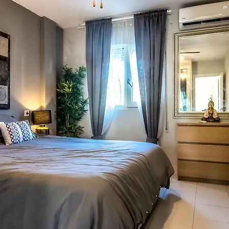 Apartmán Atico Con Terraza - A 600 Metros De Playa La Carihuela - Piscina - Parking Gratis *
