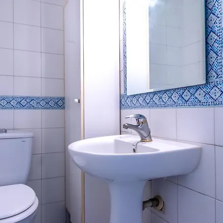 Apartmán Atico Con Terraza - A 600 Metros De Playa La Carihuela - Piscina - Parking Gratis *